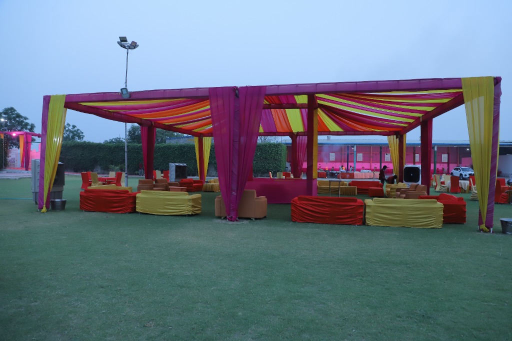 Mohan Vatika Outdoor Guest Lounge Canopy with Sofas